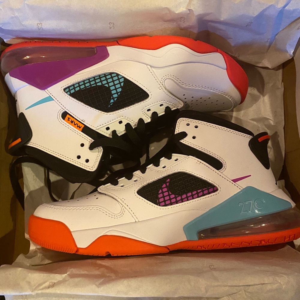 Jordan Mars 270